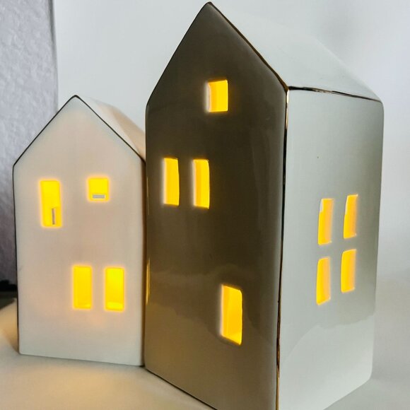 Lot Of 2 Ceramic LED Light-Up House Decor Village New Batteries 8" Gift - Picture 3 of 5